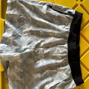 Ten Thousand 5” Interval Short - Sz L